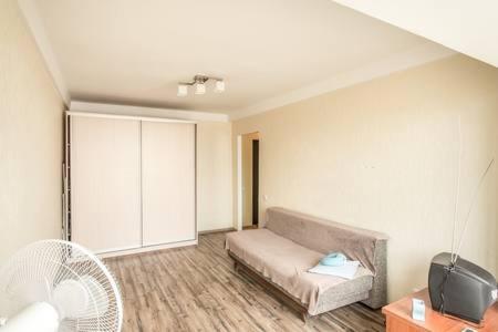 Comfortable Apartment On The River Bank Kiew Exterior foto