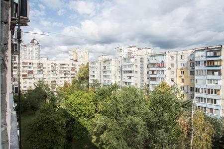 Comfortable Apartment On The River Bank Kiew Exterior foto